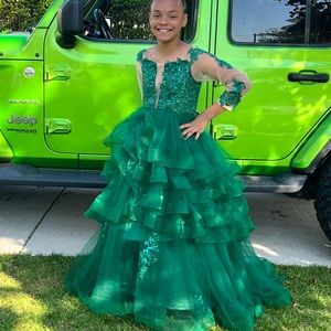 Custom made emerald green mesh corset dress. Worn one for daddy daughter dance
